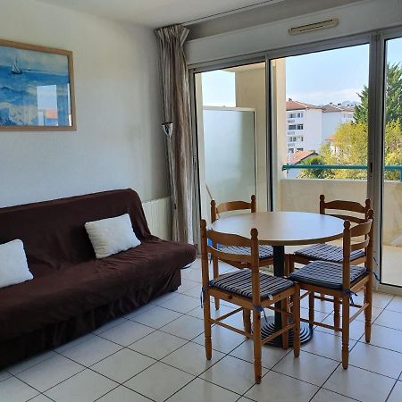 Appartement Golf Et Nivelle Avec Piscine Et Parking Ciboure Luaran gambar