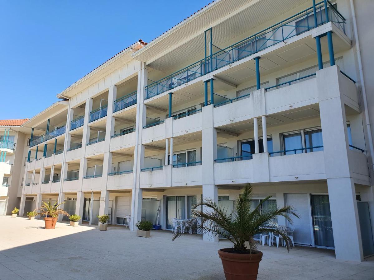Appartement Golf Et Nivelle Avec Piscine Et Parking Ciboure Luaran gambar